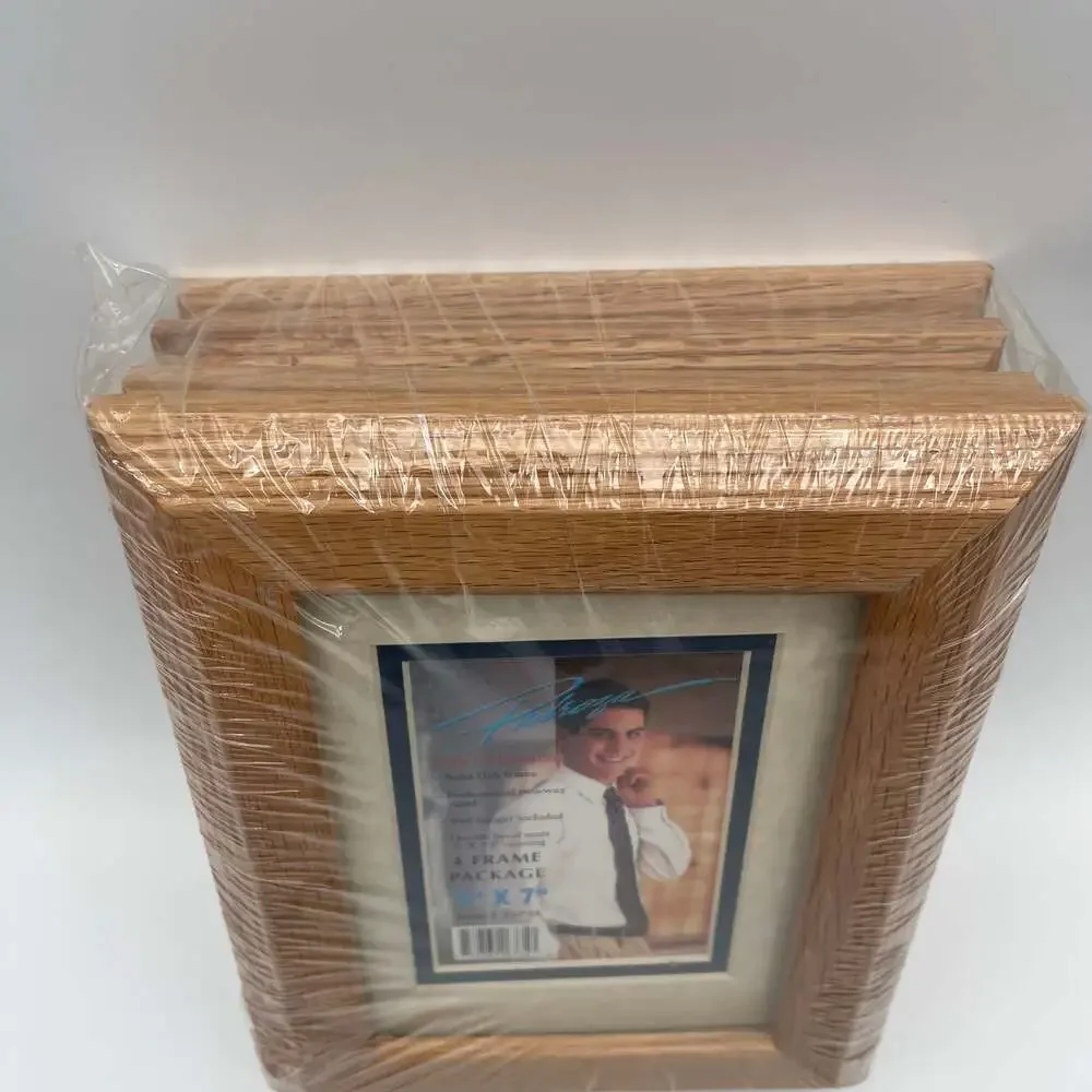 Set of 4 Old Town Solid Oak 5x7 Picture‎ Frames with Double Bevel Mats